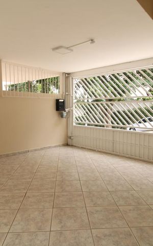 Casa à venda com 172m², 3 quartos e 2 vagasGaragem