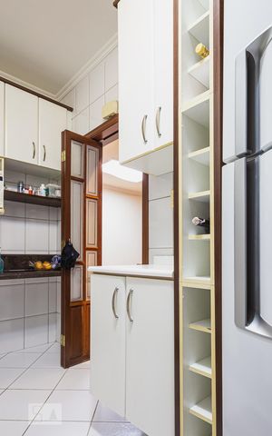Apartamento à venda com 90m², 2 quartos e 2 vagasCozinha