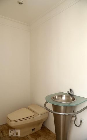 Apartamento à venda com 366m², 3 quartos e 4 vagasLavabo