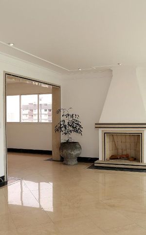 Apartamento à venda com 366m², 3 quartos e 4 vagasSala