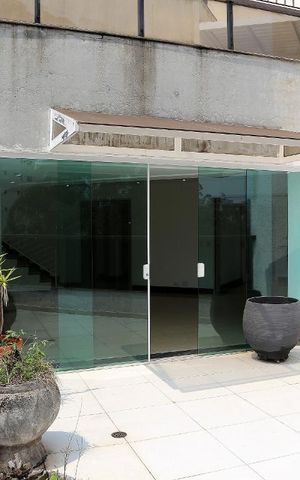 Apartamento à venda com 366m², 3 quartos e 4 vagasSacada