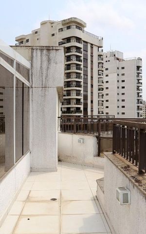 Apartamento à venda com 366m², 3 quartos e 4 vagasCobertura