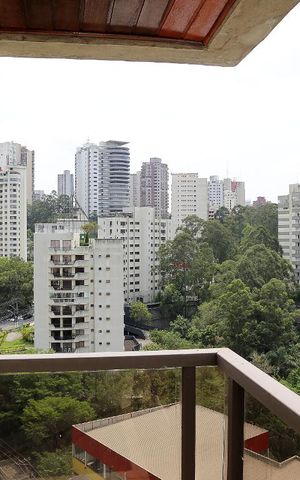 Apartamento à venda com 366m², 3 quartos e 4 vagasvaranda