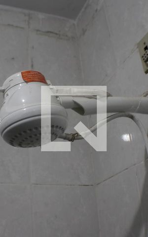 Casa à venda com 500m², 2 quartos e 1 vagaBanheiro