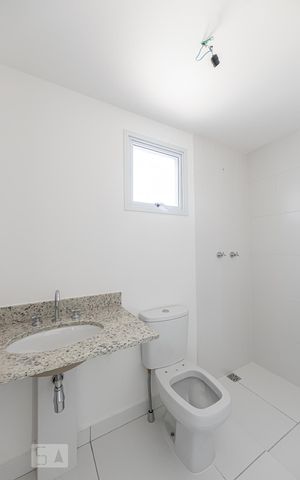 Apartamento à venda com 60m², 2 quartos e 1 vaga Apartamento à venda com 60m², 2 quartos e 1 vagaBanheiro Quarto 2