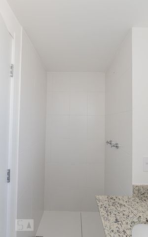 Apartamento à venda com 60m², 2 quartos e 1 vaga Apartamento à venda com 60m², 2 quartos e 1 vagaBanheiro Social