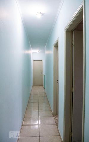 Casa à venda com 161m², 3 quartos e 2 vagasCorredor