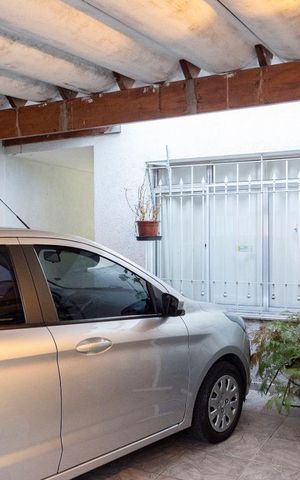 Casa à venda com 161m², 3 quartos e 2 vagasGaragem