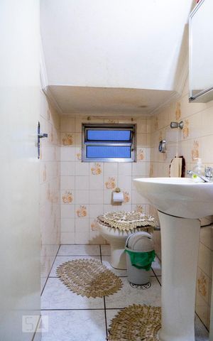 Casa à venda com 161m², 3 quartos e 2 vagasLavabo