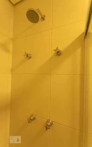 Studio à venda com 25m², 1 quarto e sem vagaChuveiro