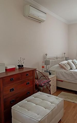 Casa de condomínio à venda com 322m², 4 quartos e 4 vagas Casa de condomínio à venda com 322m², 4 quartos e 4 vagasSuíte master