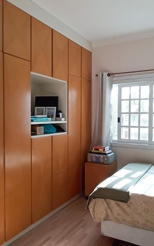 Casa de condomínio à venda com 322m², 4 quartos e 4 vagas Casa de condomínio à venda com 322m², 4 quartos e 4 vagasQuarto 2