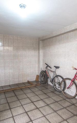 Casa à venda com 150m², 5 quartos e 2 vagasGaragem