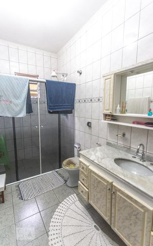 Casa à venda com 150m², 5 quartos e 2 vagasBanheiro suíte