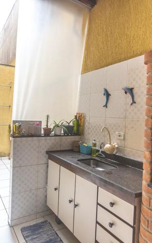 Casa à venda com 150m², 5 quartos e 2 vagasQuintal e área de serviço