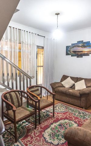Casa à venda com 150m², 5 quartos e 2 vagasSala de estar
