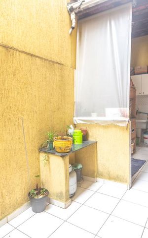 Casa à venda com 150m², 5 quartos e 2 vagasQuintal