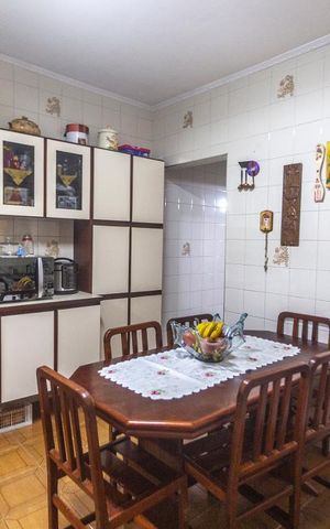 Casa à venda com 150m², 5 quartos e 2 vagasCozinha