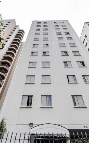 Apartamento para alugar com 64m², 2 quartos e 1 vagaFachada