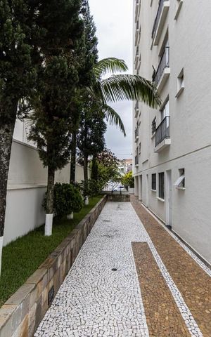 Apartamento para alugar com 64m², 2 quartos e 1 vagaÁrea comum