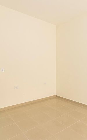 Casa à venda com 150m², 3 quartos e 2 vagasSala