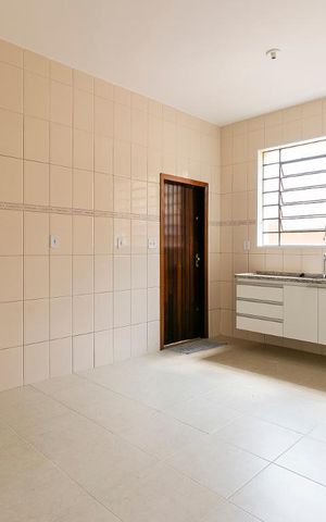 Casa à venda com 150m², 3 quartos e 2 vagasCozinha