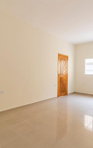 Casa à venda com 150m², 3 quartos e 2 vagasSala