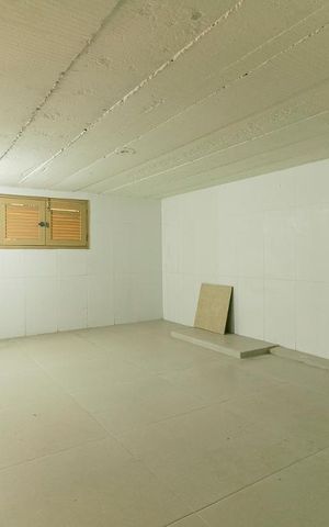 Casa à venda com 150m², 3 quartos e 2 vagasSalão