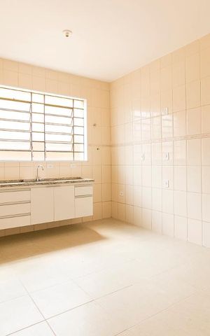 Casa à venda com 150m², 3 quartos e 2 vagasCozinha