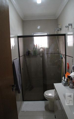 Casa à venda com 150m², 5 quartos e 3 vagasBanheiro Superior