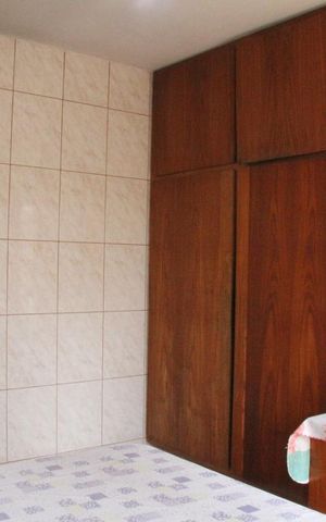 Casa à venda com 150m², 5 quartos e 3 vagasCozinha Fundos