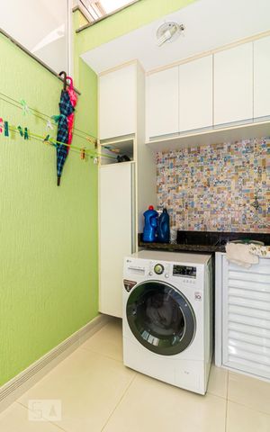 Casa de condomínio para alugar com 110m², 3 quartos e 2 vagasÁrea de Serviço