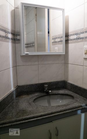 Apartamento para alugar com 93m², 4 quartos e 1 vagaBanheiro