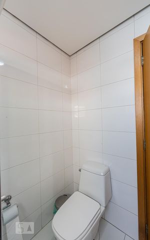 Apartamento à venda com 210m², 4 quartos e 5 vagas Apartamento à venda com 210m², 4 quartos e 5 vagasBanheiro Social