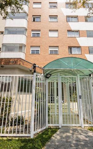 Apartamento à venda com 210m², 4 quartos e 5 vagas Apartamento à venda com 210m², 4 quartos e 5 vagasFachada