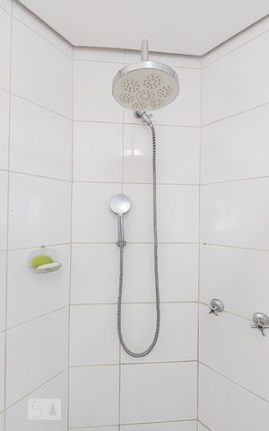 Apartamento à venda com 210m², 4 quartos e 5 vagas Apartamento à venda com 210m², 4 quartos e 5 vagasBanheiro Suite 2