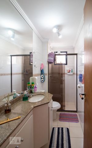 Apartamento à venda com 70m², 2 quartos e 2 vagasBanheiro
