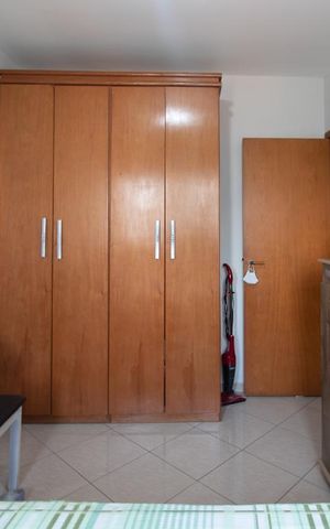 Apartamento à venda com 70m², 2 quartos e 2 vagasQuarto 2