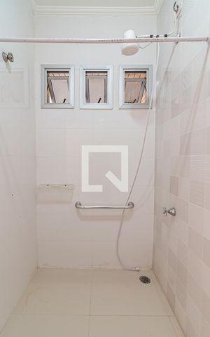 Apartamento à venda com 50m², 2 quartos e sem vagaBanheiro da suíte