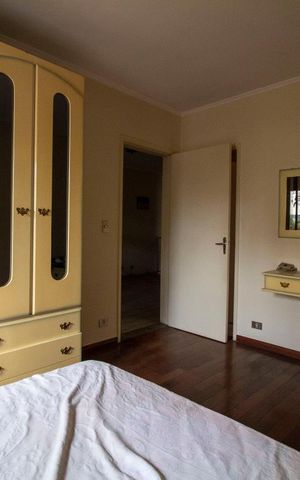 Casa à venda com 230m², 4 quartos e 4 vagasSuíte 2