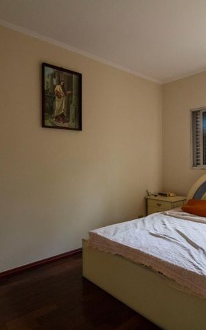 Casa à venda com 230m², 4 quartos e 4 vagasSuíte 2