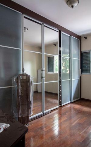 Casa à venda com 230m², 4 quartos e 4 vagasSuíte 1