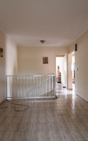 Casa à venda com 230m², 4 quartos e 4 vagasSala 2
