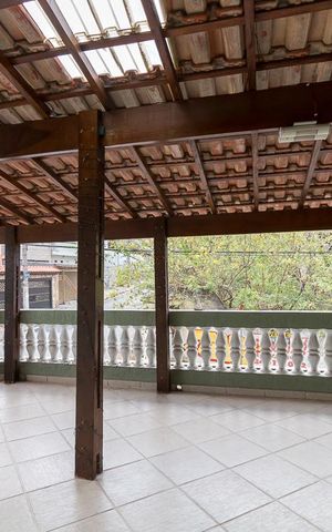Casa à venda com 195m², 3 quartos e 3 vagasVaranda quarto 3 suíte