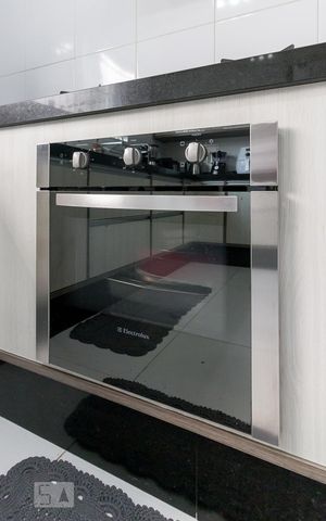 Casa à venda com 195m², 3 quartos e 3 vagasCozinha - forno