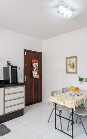 Casa à venda com 195m², 3 quartos e 3 vagasCozinha