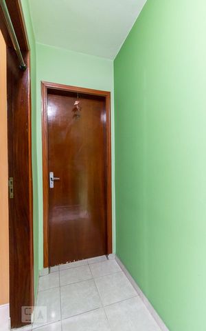 Casa à venda com 195m², 3 quartos e 3 vagasCorredor