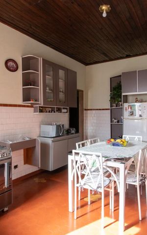 Casa à venda com 319m², 2 quartos e 1 vagaCozinha