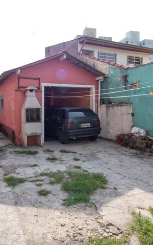 Casa à venda com 319m², 2 quartos e 1 vagaGaragem