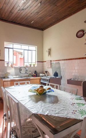 Casa à venda com 319m², 2 quartos e 1 vagaCozinha